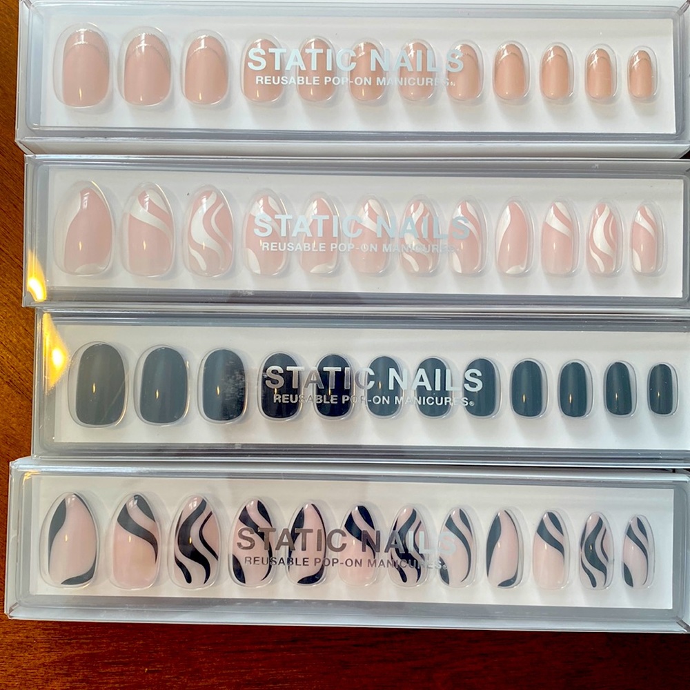 Static nails pop-on manicure sets